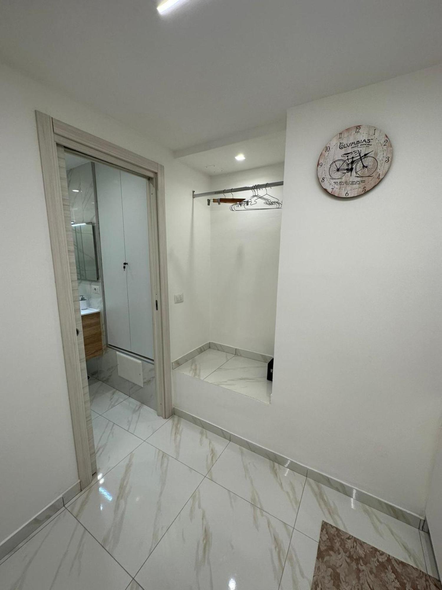 Dimora Nei Quartieri Spagnoli Napoli Bagian luar foto