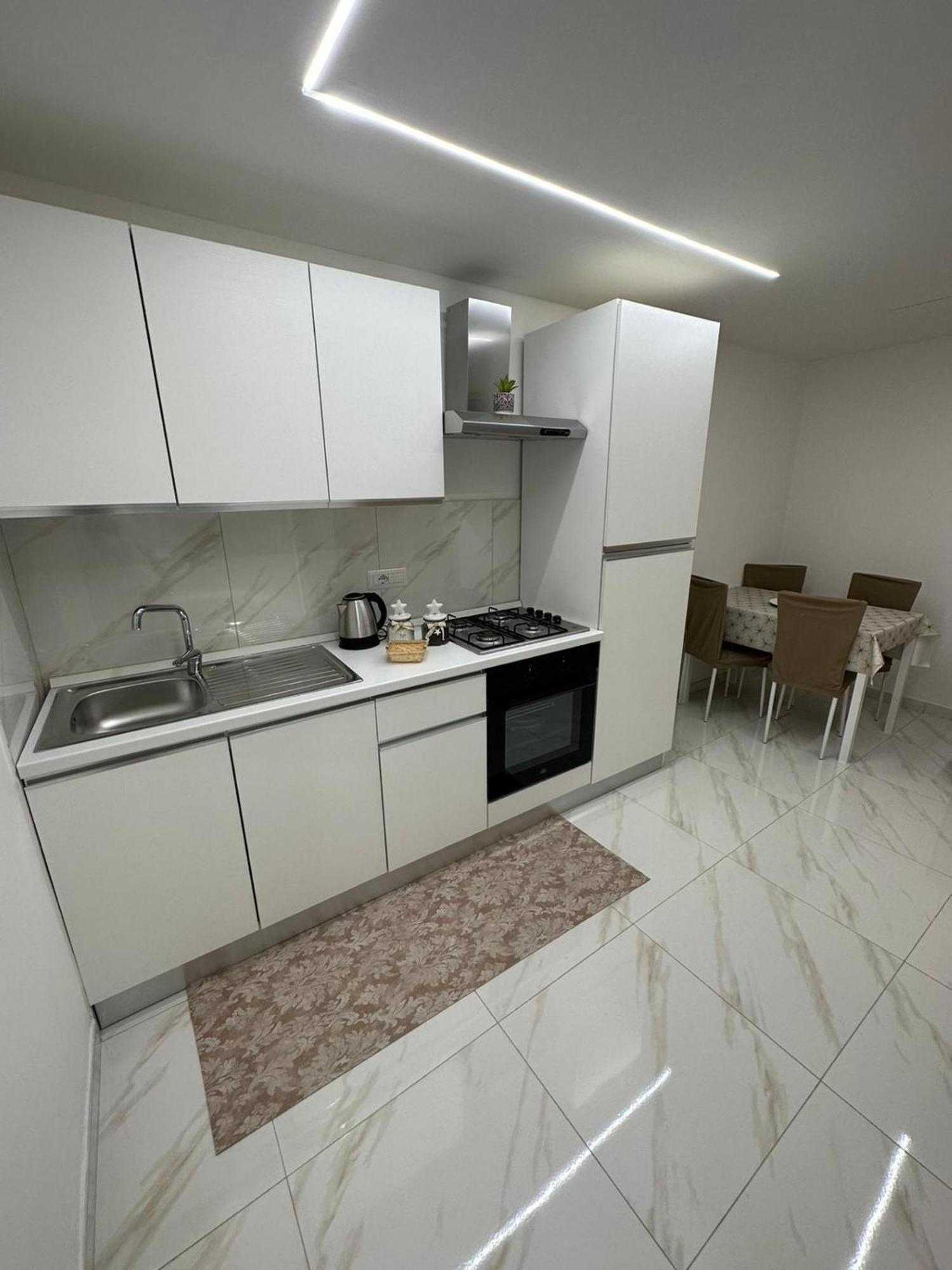 Dimora Nei Quartieri Spagnoli Napoli Bagian luar foto